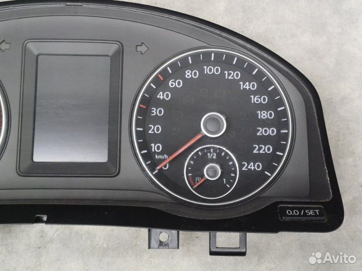 Щиток приборов Volkswagen Golf Plus 1.6 BSE AT