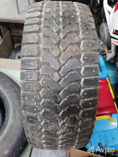 Yokohama F700Z 275/65 R17 113Q