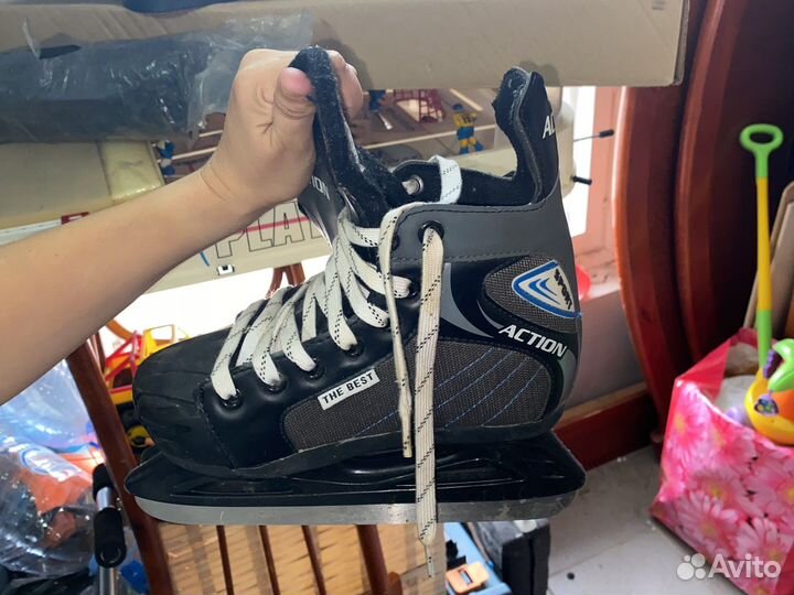 Коньки хоккейные