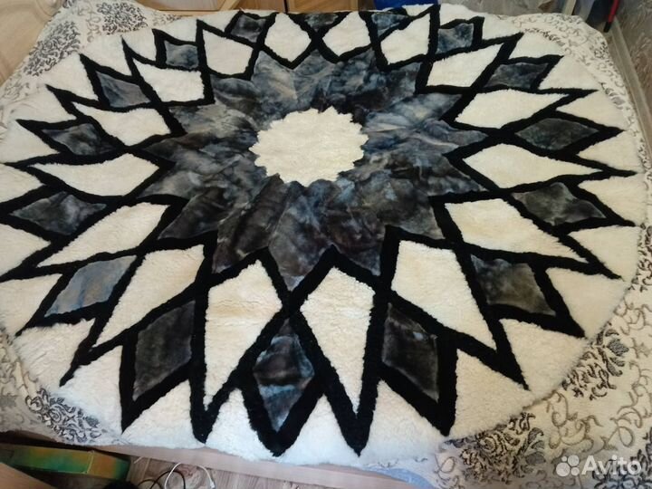 Ковер из шкуры