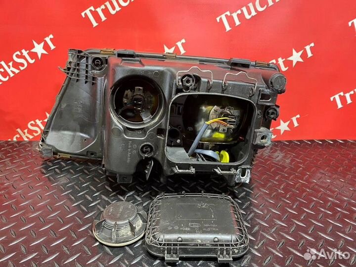 Фара правая Man TGS, Man TGX