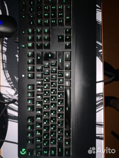 Игровая клавиатура logitech