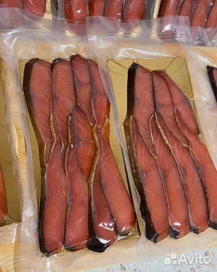 Копченая рыба, икра, морепродукты