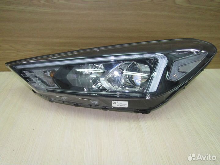 Фара левая Hyundai Tucson