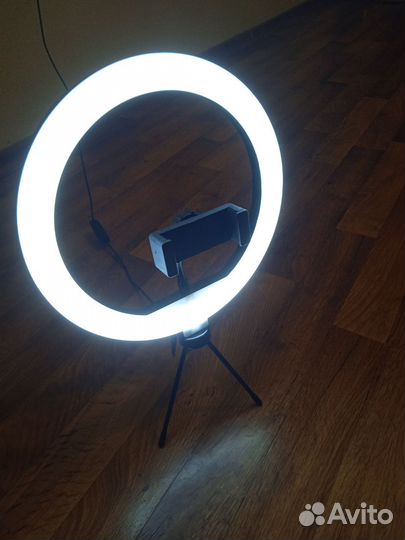 Кольцевая лампа