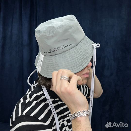 Панама A cold wall