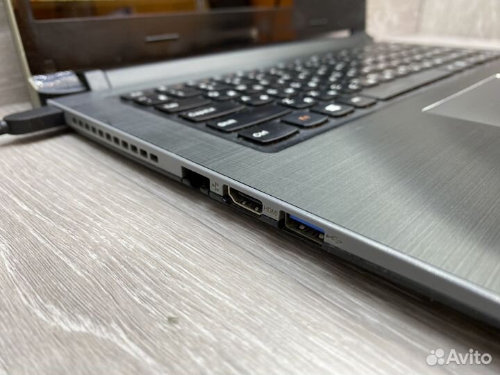 Lenovo Ideapad Flex 14 Intel Core i7- 4500U