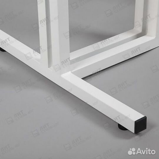 Стойки вешало для одежды