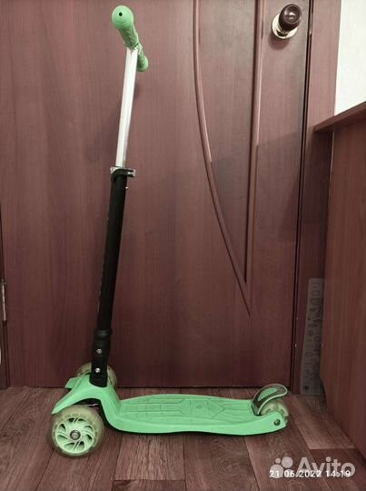 Самокат детский трехколесный светящиеся колеса