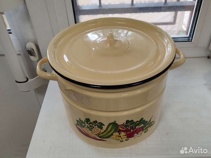 Кастрюля эмалированная СССР новая