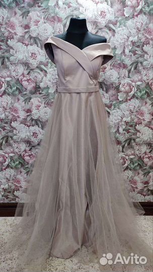 Вечернее платье