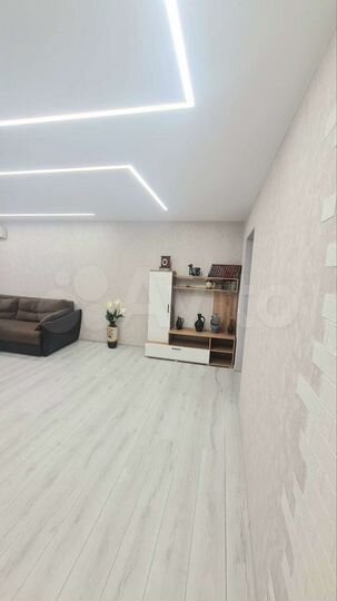 2-к. квартира, 50 м², 3/4 эт.