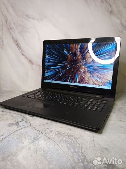 В идеале Lenovo amd a4/6 gb/500gb