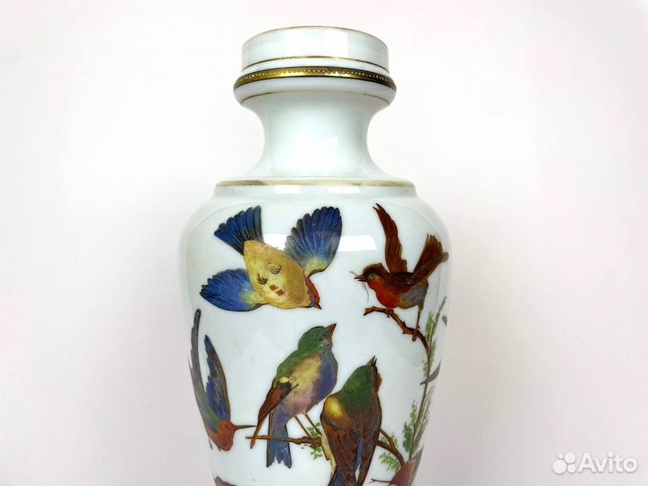 Антикварная ваза, опаловое стекло с росписью, 43см