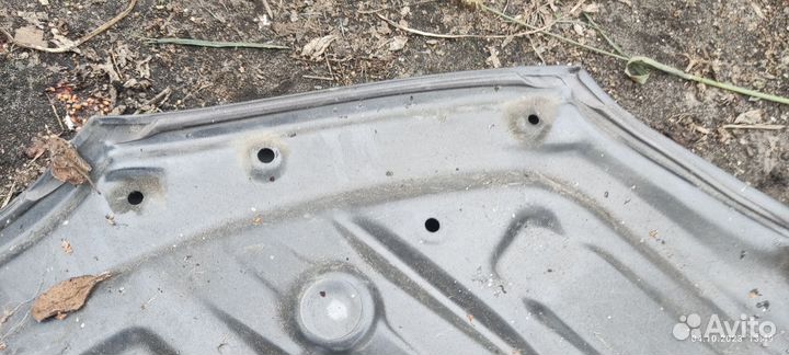 Toyota corolla 150 капот