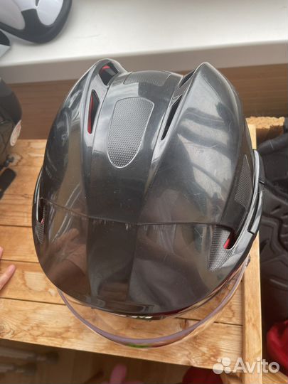 Хоккейный шлем