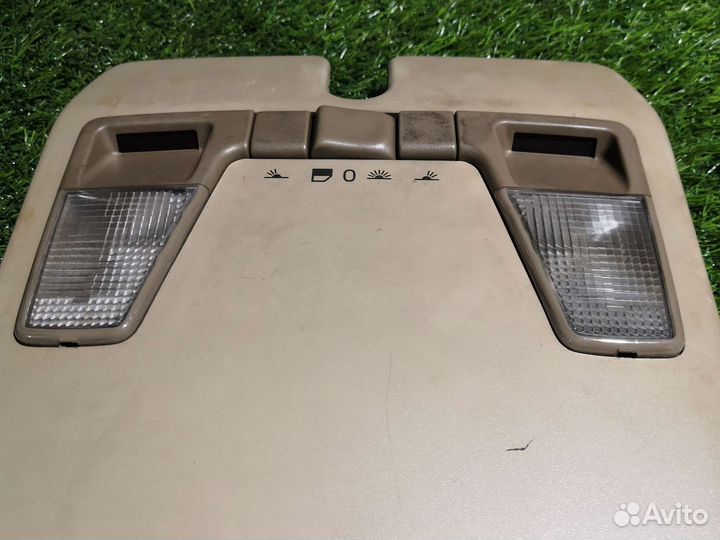Плафон освещения салона Volvo 850