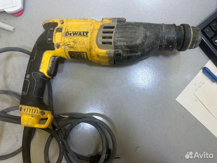 Перфоратор DeWalt D25143 K