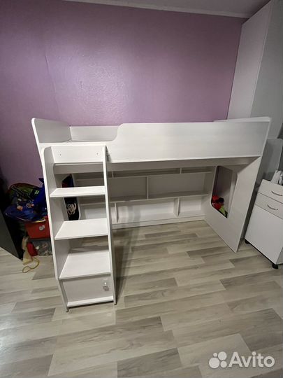 Кровать чердак