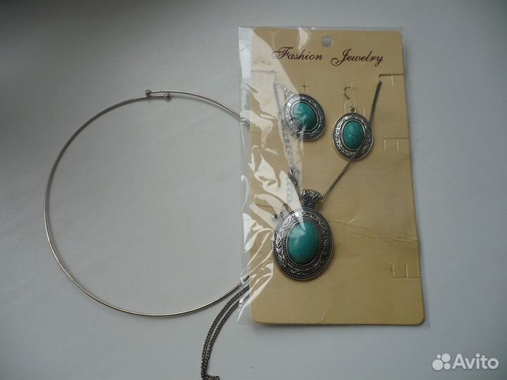 Бусы,браслеты