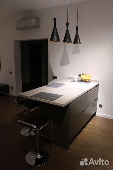 Кухня на заказ с доводчиками