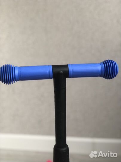 Самокат трехколесный