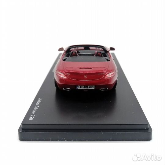 Модель Schuco Mercedes-Benz SLS AMG A197 1:43