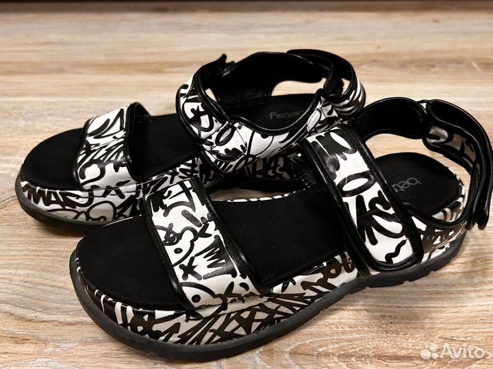 Сандалии женские 39 размер