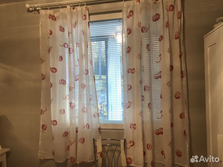 Шторы+4 подушки на стулья