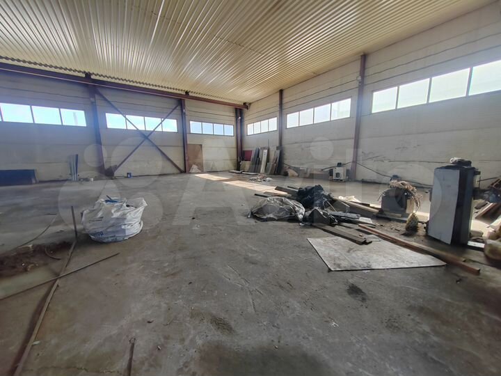 Склад, 300 м²