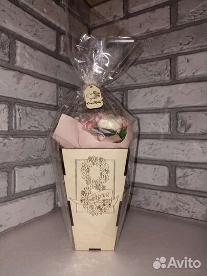 Коробочки с цветами из бельгийского шоколада