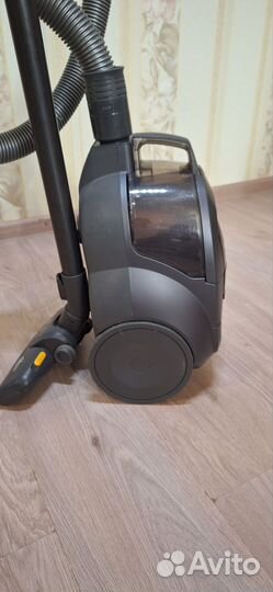 Пылесос LG 2000W