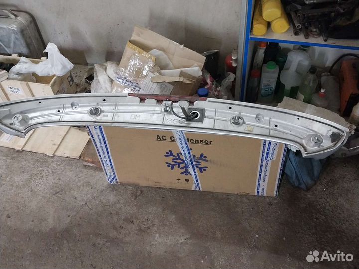 Верхний спойлер крышки багажника хендай санта фе 3