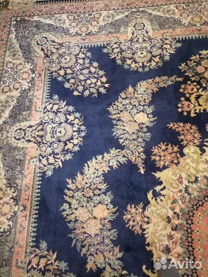 Ковер шерстяной