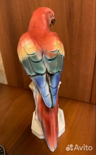 Птица попугай фигурка фарфоровая германия