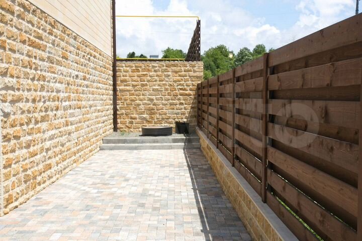 Коттедж 230 м² на участке 4,1 сот.