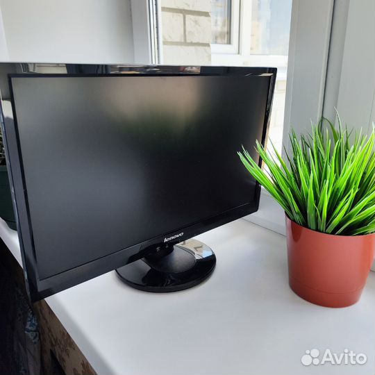 Монитор для компьютера Lenovo 21.5