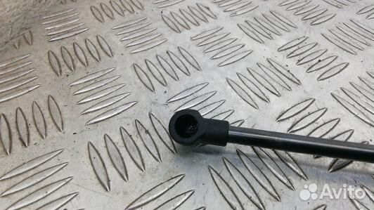 Амортизатор 3-5 двери nissan juke F15 (SMA17OU01)