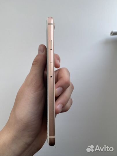 iPhone 8, 64 ГБ