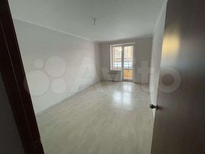 3-к. квартира, 72 м², 1/3 эт.