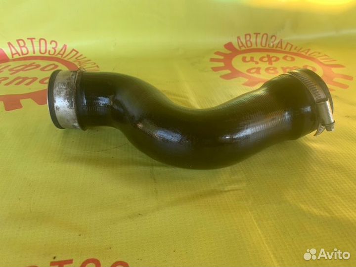 Патрубок интеркулера Volkswagen Passat Cc