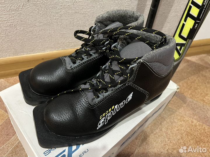 Беговые лыжи