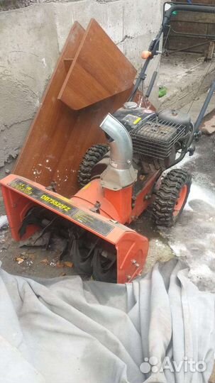 Снегоуборочная машина бензиновая бу
