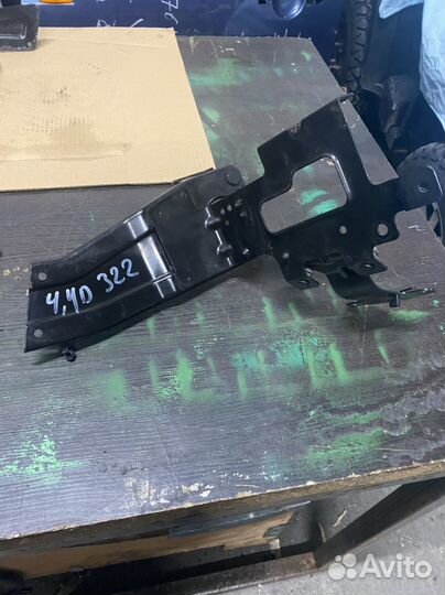 Кронштейн топл.фильтра Range Rover L322 4.4Diesel