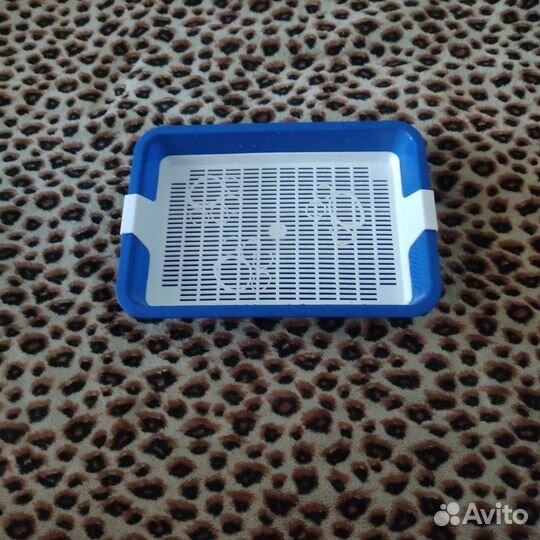 Игрушки, паспорта, подстилки, лоток, вольер