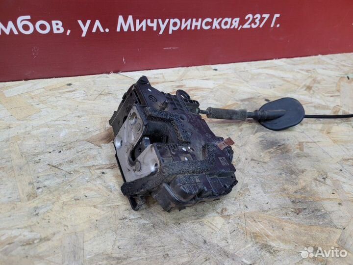 Замок двери задний правый LADA X-Ray