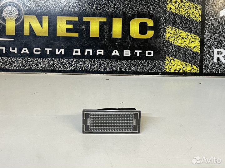 Плафон подсветки передний Alphard Альфард 2004