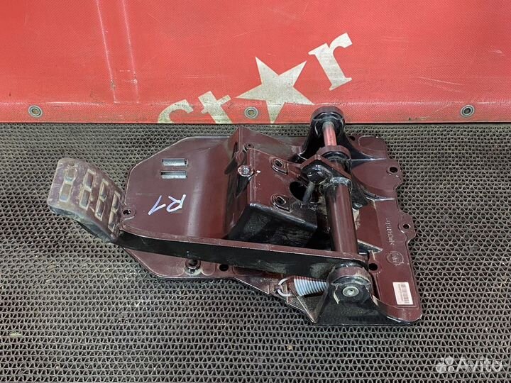 Блок педалей Renault T