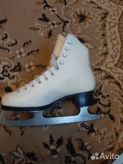 Коньки фигурные