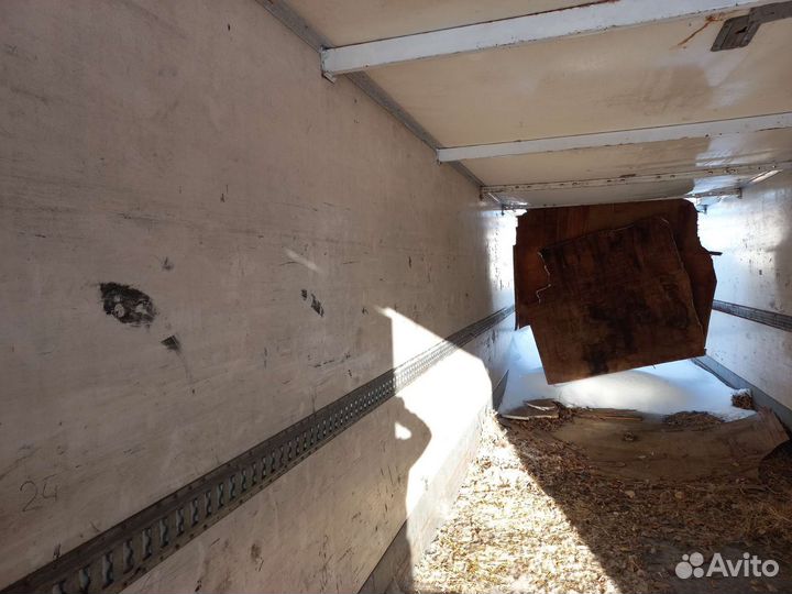 Полуприцеп термос